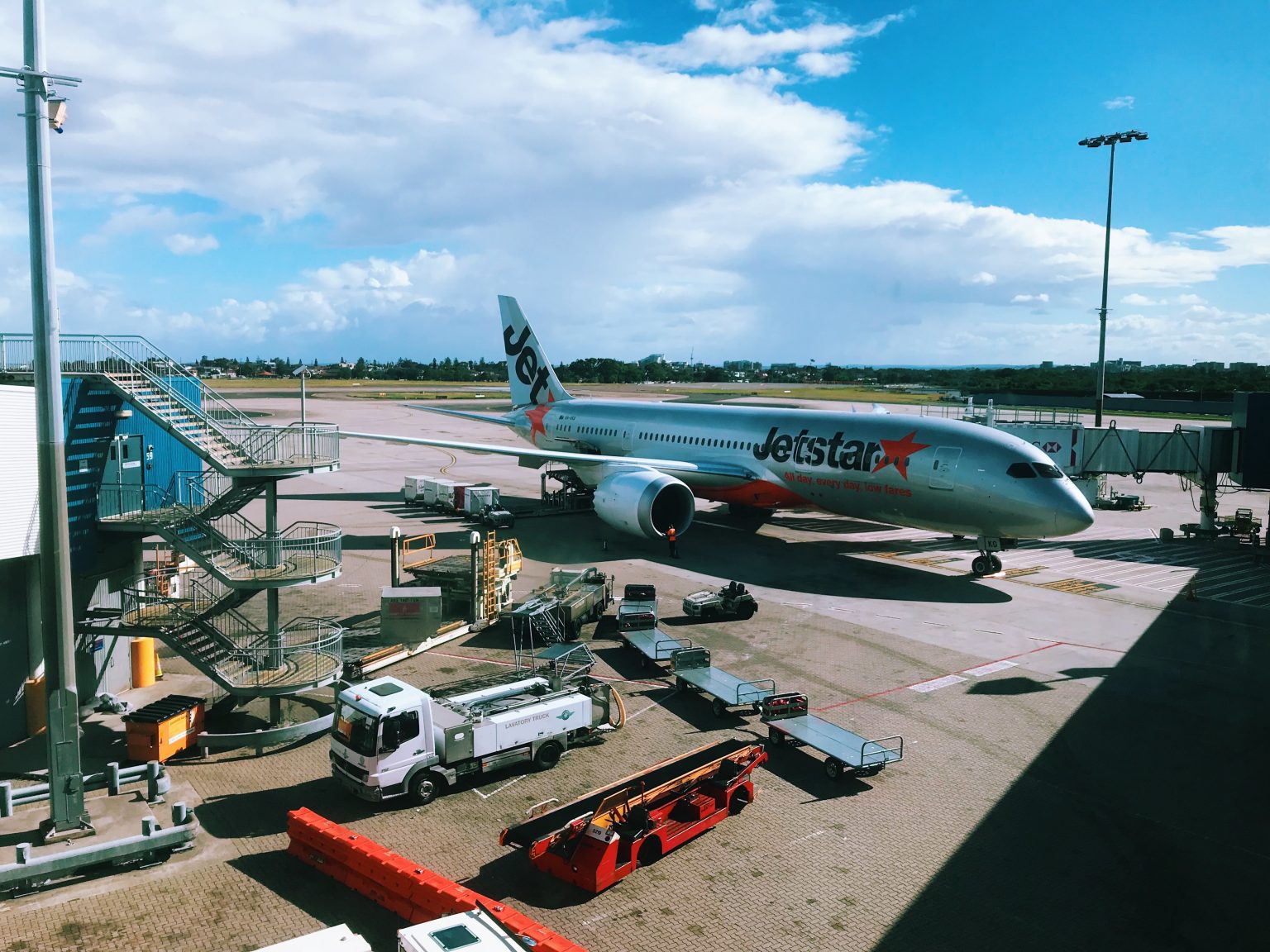 jetstar carry on