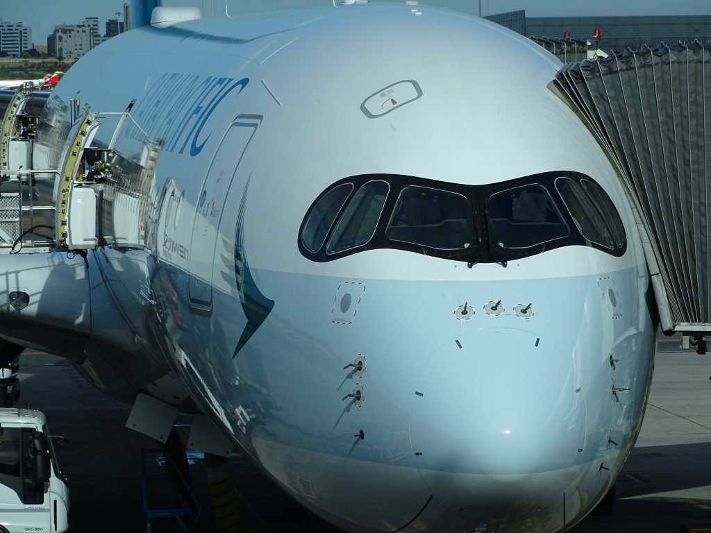 cathay oversized baggage