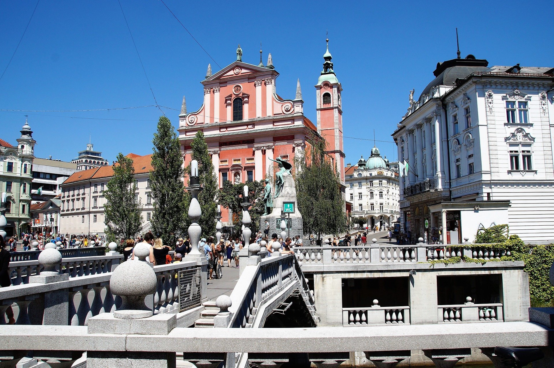 which-uk-airports-fly-direct-to-ljubljana-the-getaway-lounge