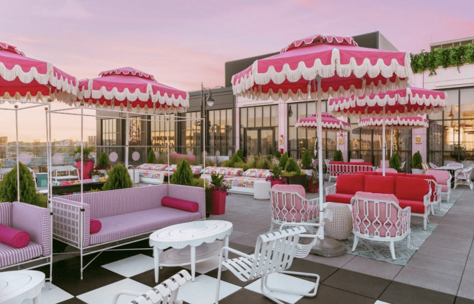 4 Of The Best Hotels With Rooftop Bars In Nashville - The Getaway Lounge